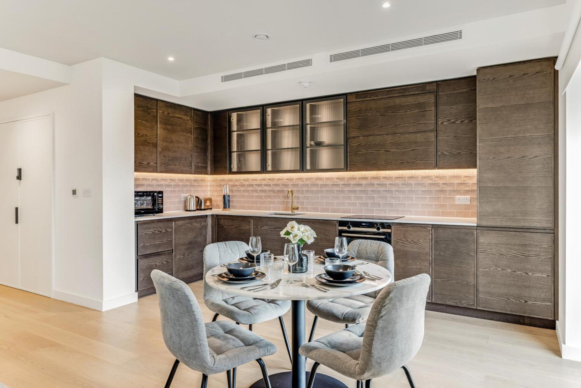 Khayat Homes - The Great Escape - 3 Bed Luxury Apartament Londra
