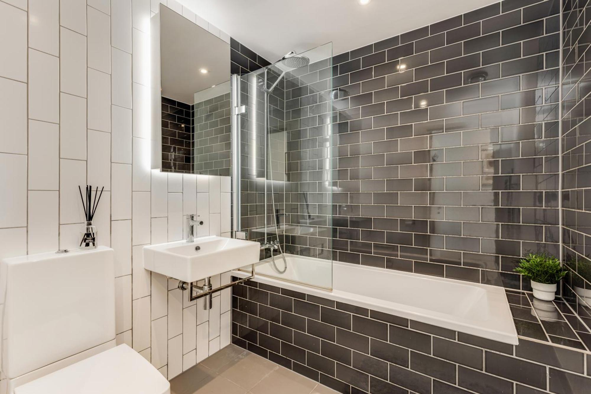 Khayat Homes - The Great Escape - 3 Bed Luxury Londra
